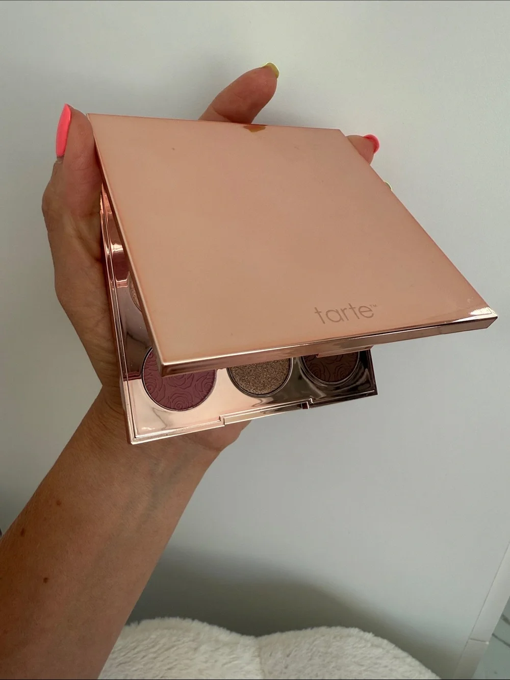 Tarte 9 shade eyeshadow palette
